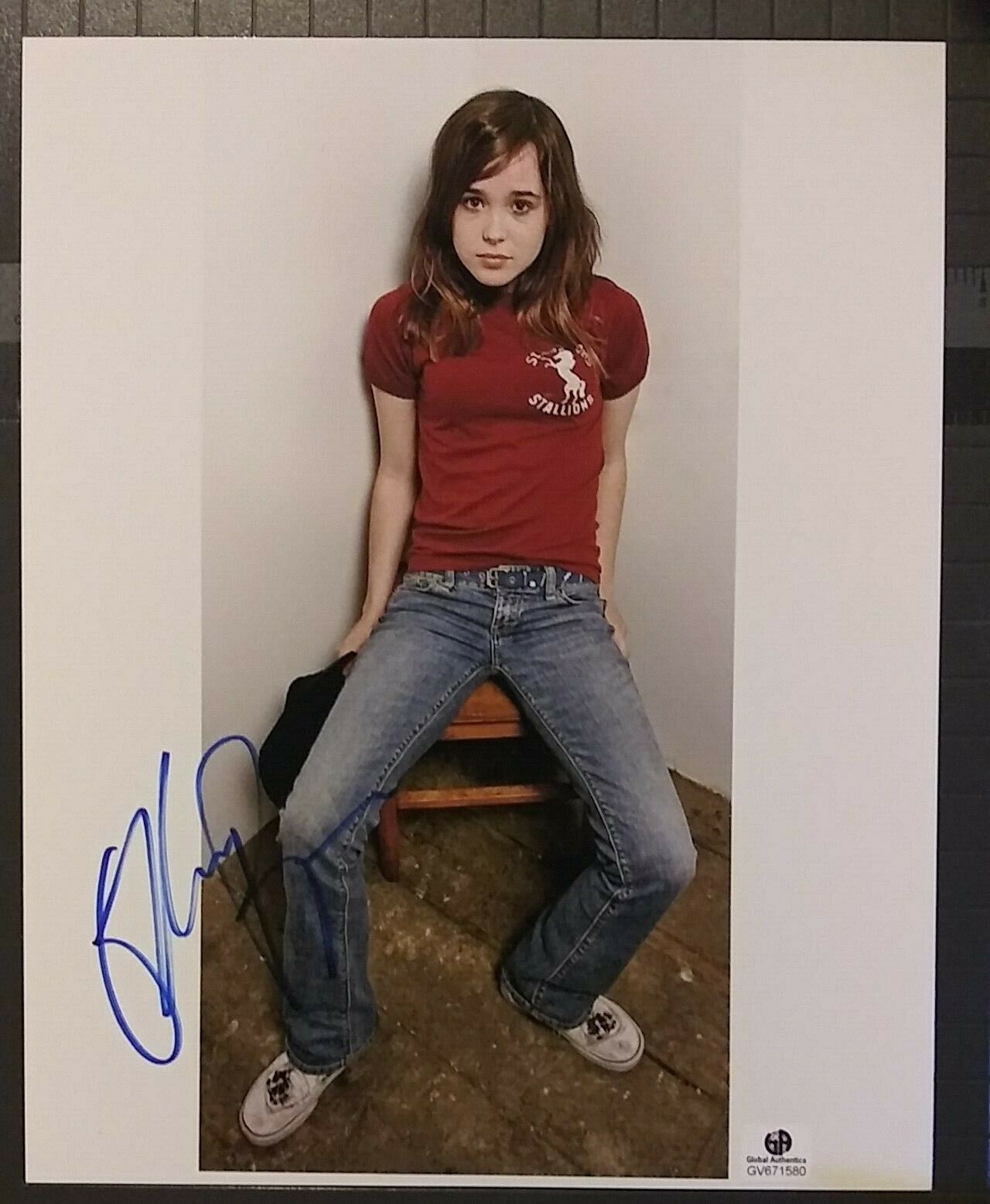 Ellen Page signed 8x10 COA GAI