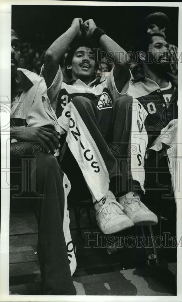 Press Photo Poster painting Mark Radford - orc14888