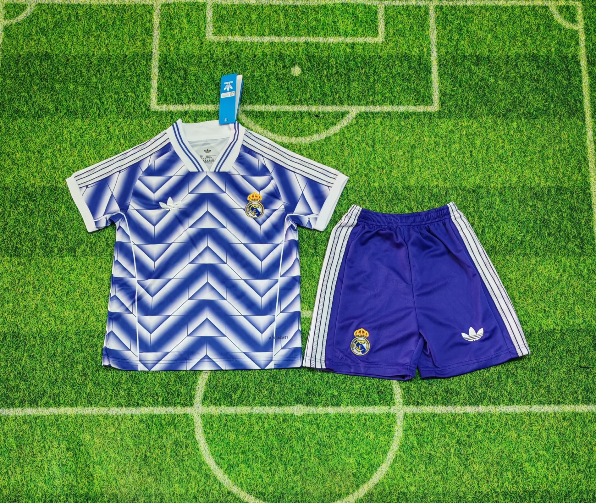 25/26 Real madrid Special Edtion Kids Kit Football Shirt Thai Quality