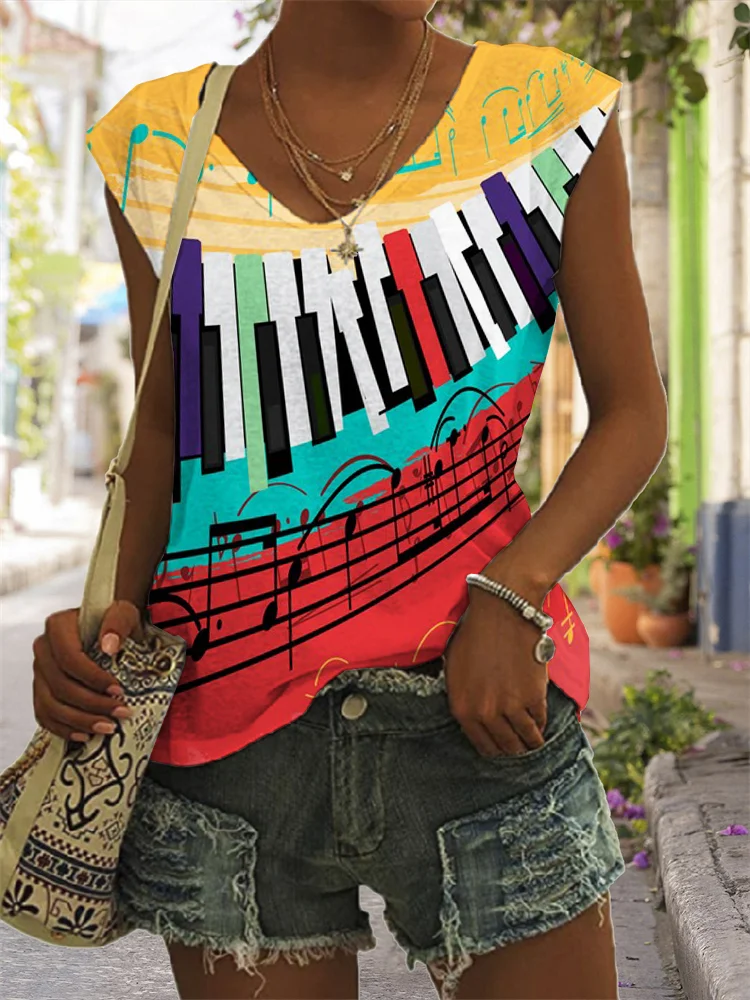 Music Notes And Piano Keys Art Tank Top