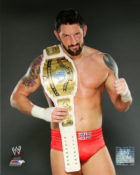 WWE WADE BARRETT OFFICIAL LICENSED 8X10 Photo Poster paintingFILE Photo Poster painting 1