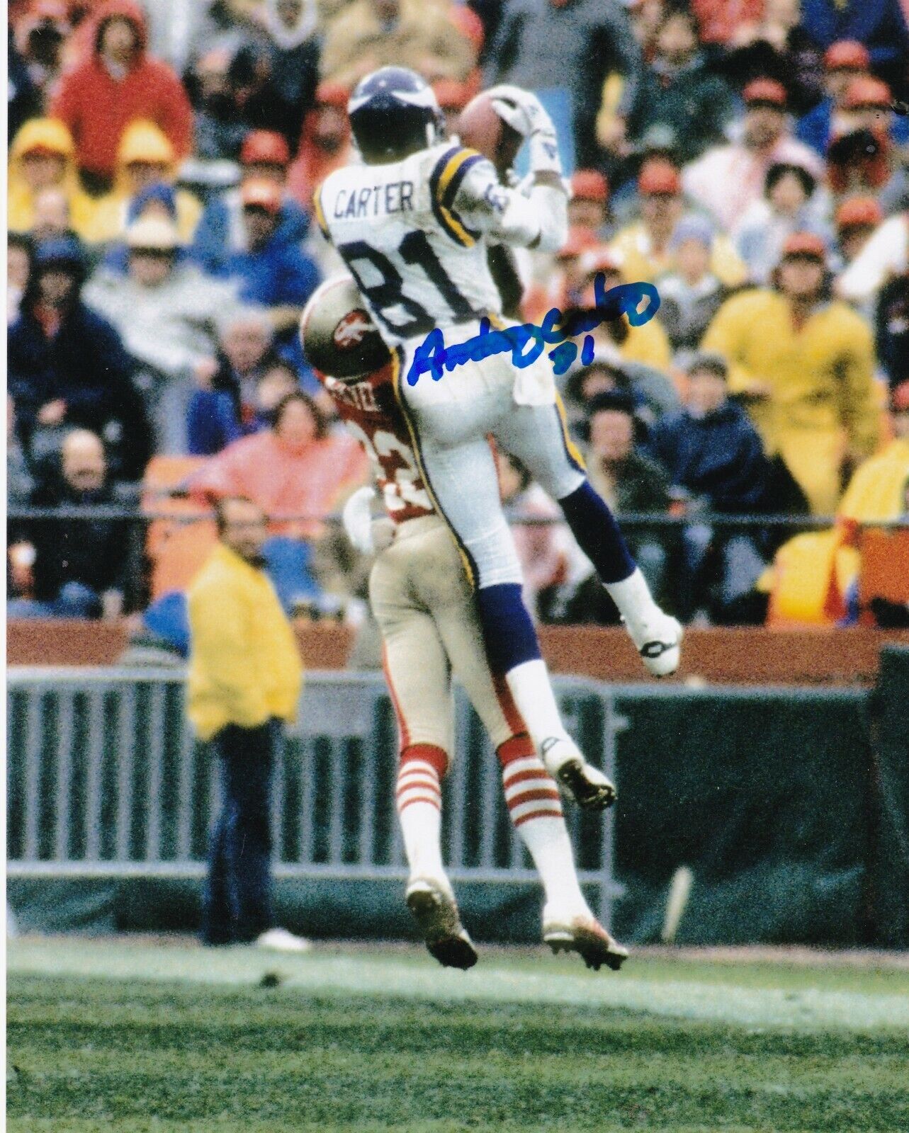 ANTHONY CARTER MINNESOTA VIKINGS ACTION SIGNED 8x10