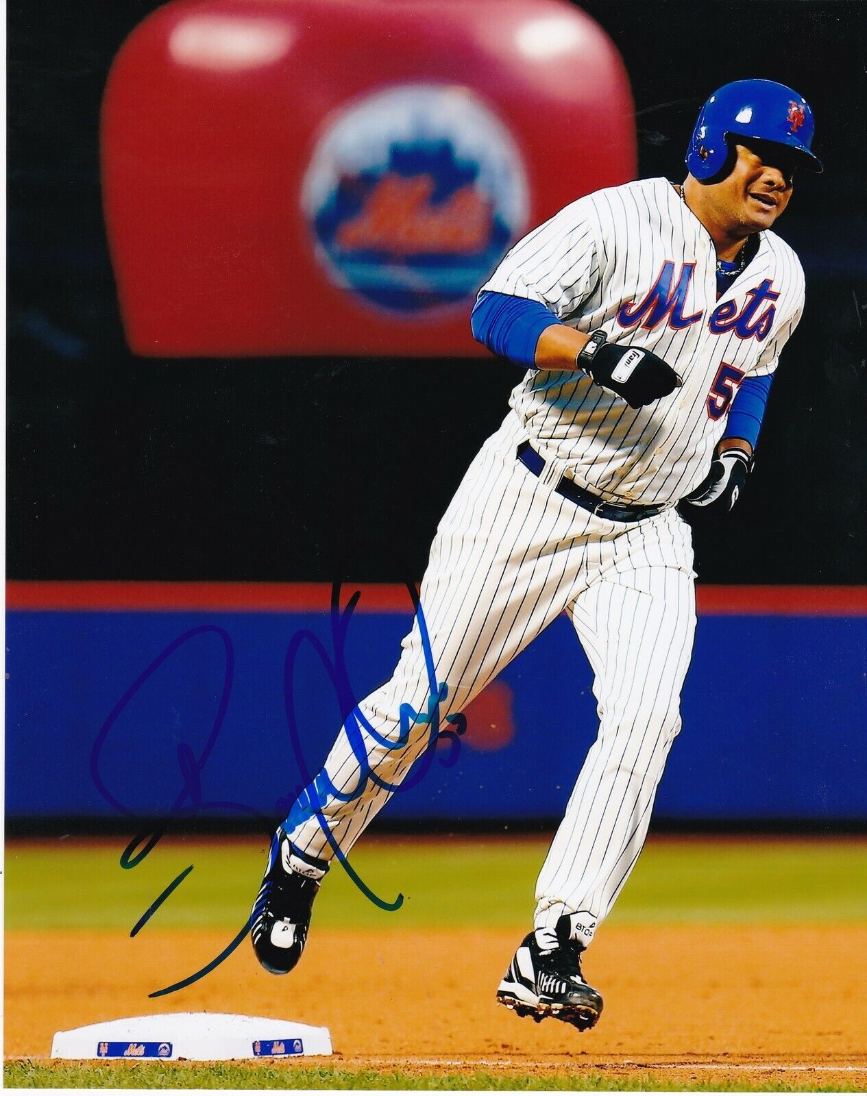 BOB ABREU NEW YORK METS ACTION SIGNED 8x10