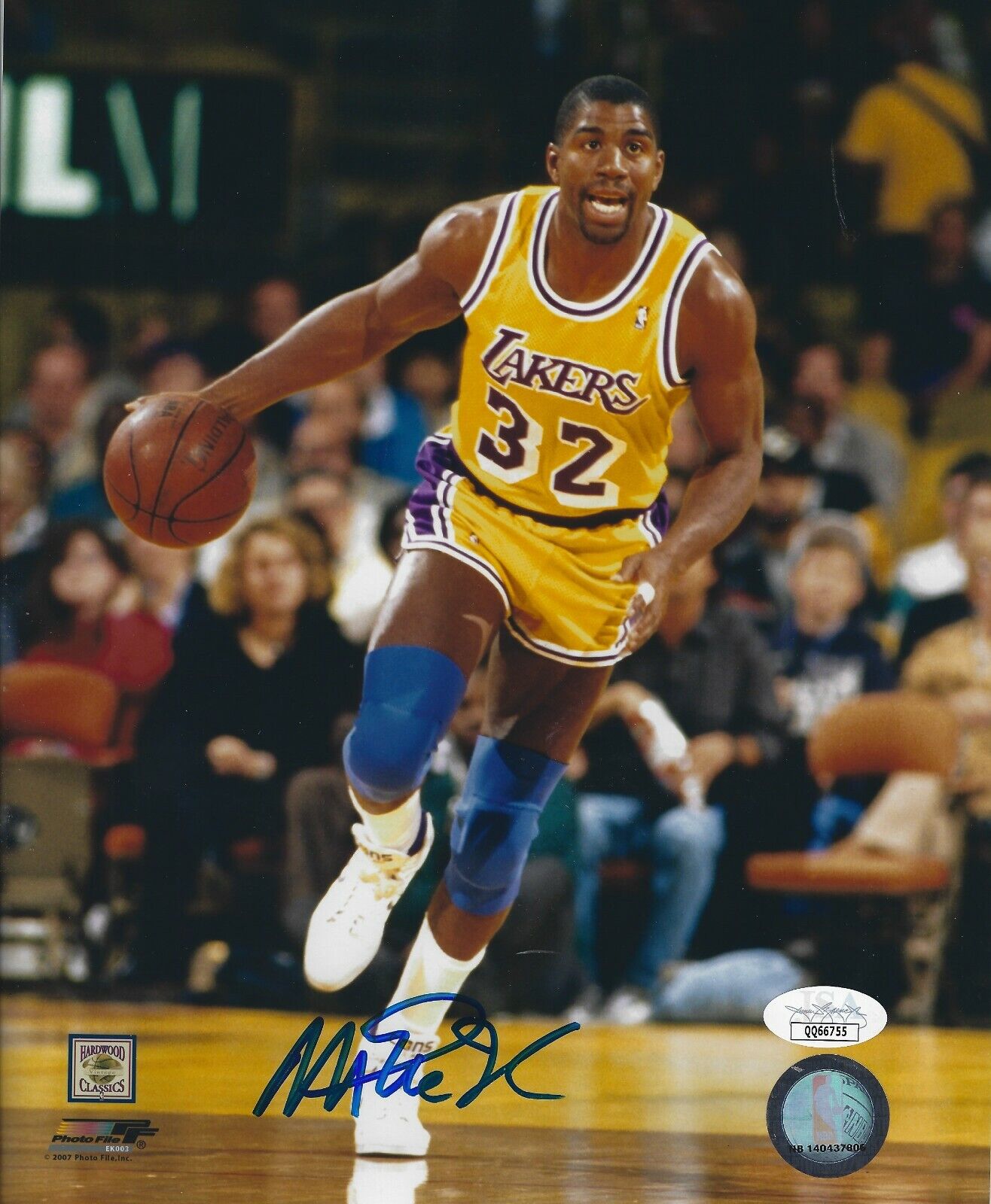 Autographed Magic Johnson 8X10 Los Angeles Lakers Photo Poster painting with JSA COA