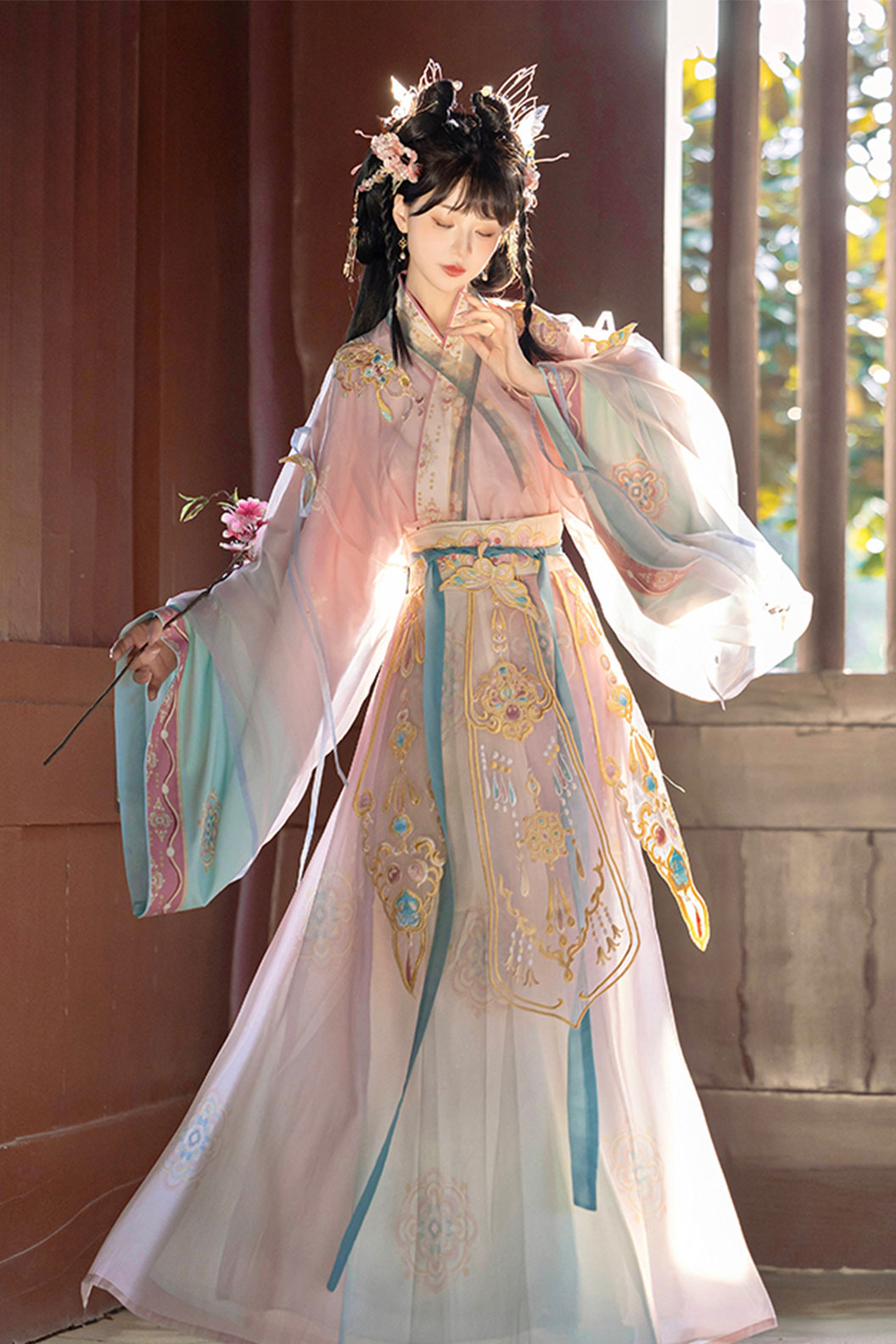 Wei Jin Dynasty Pink Hanfu Dress with Wide Sleeves and Qi Yao Po Skirt - fanhua 繁花 Stupa Stones