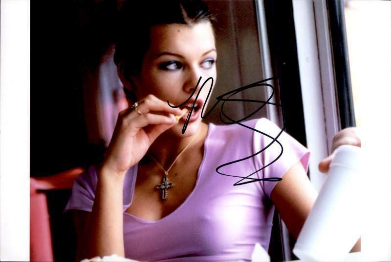 Milla Jovovich authentic signed celebrity 10x15 Photo Poster painting W/Cert Autographed A00047