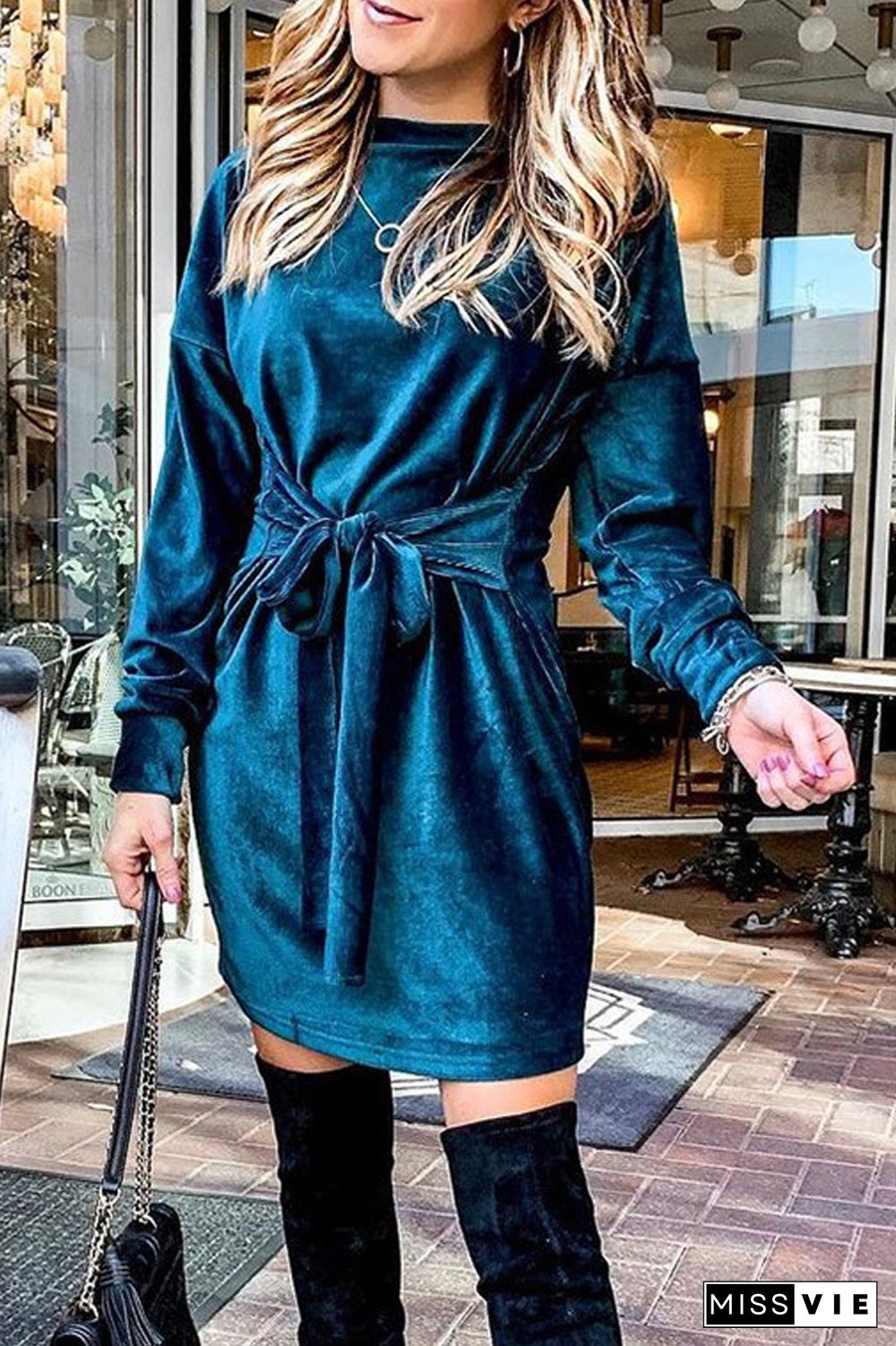 Pleuche Round Neck Dress(With Belt)