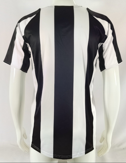 Retro Juventus 04/05 Home Football Shirt Thai Quality