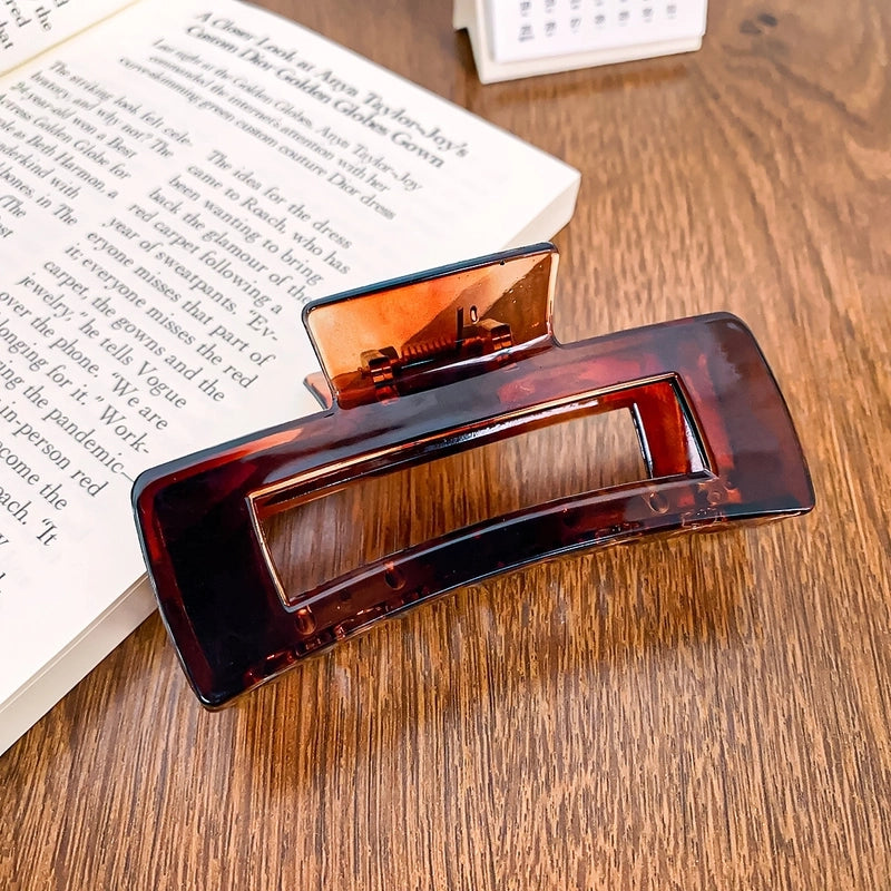 Minimalist Solid Color Arylic Hair Claws