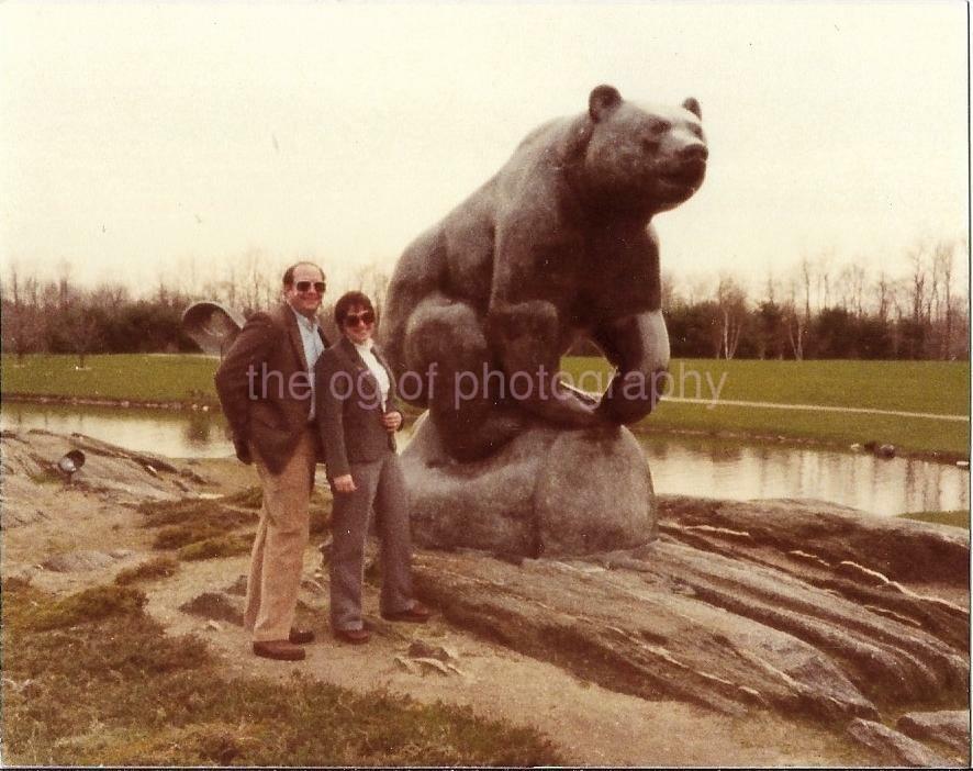 PORTRAIT WITH A BEAR Statue ART Color FOUND Photo Poster painting Man WOMAN Couple VINTAGE 06 8