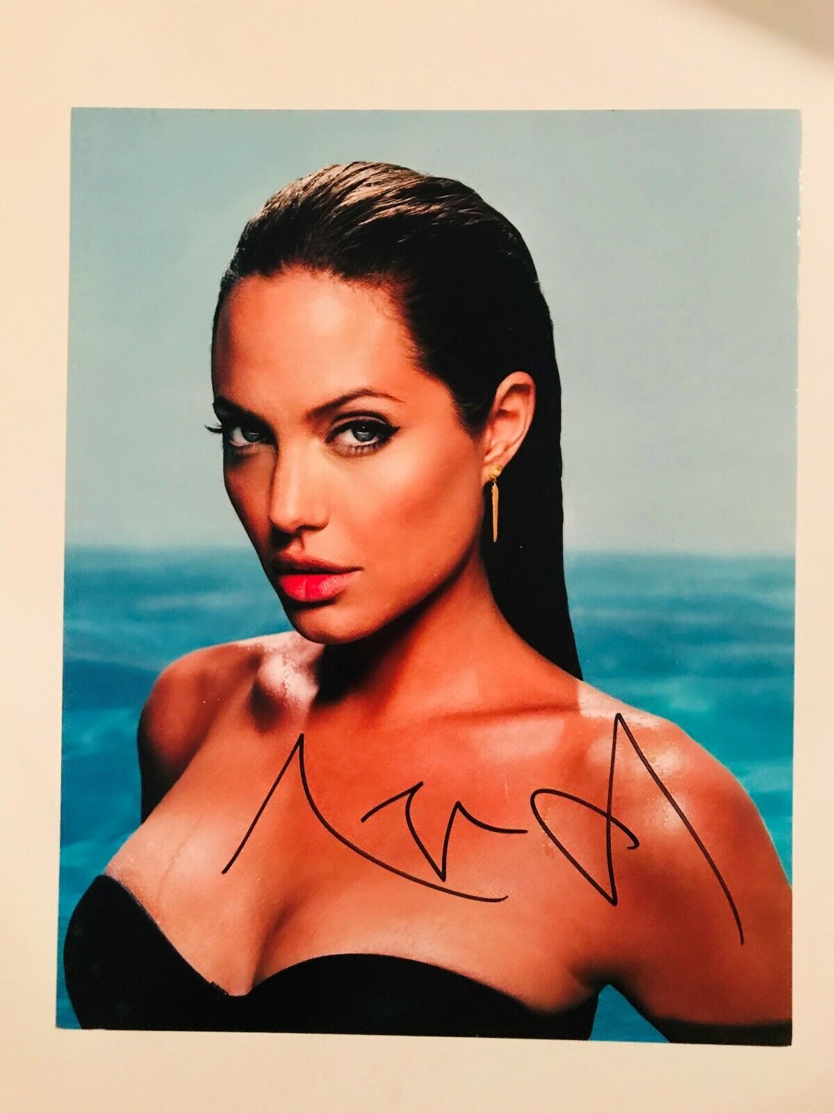 Angelina Jolie glamour shot autographed Photo Poster painting signed 11X14 #2