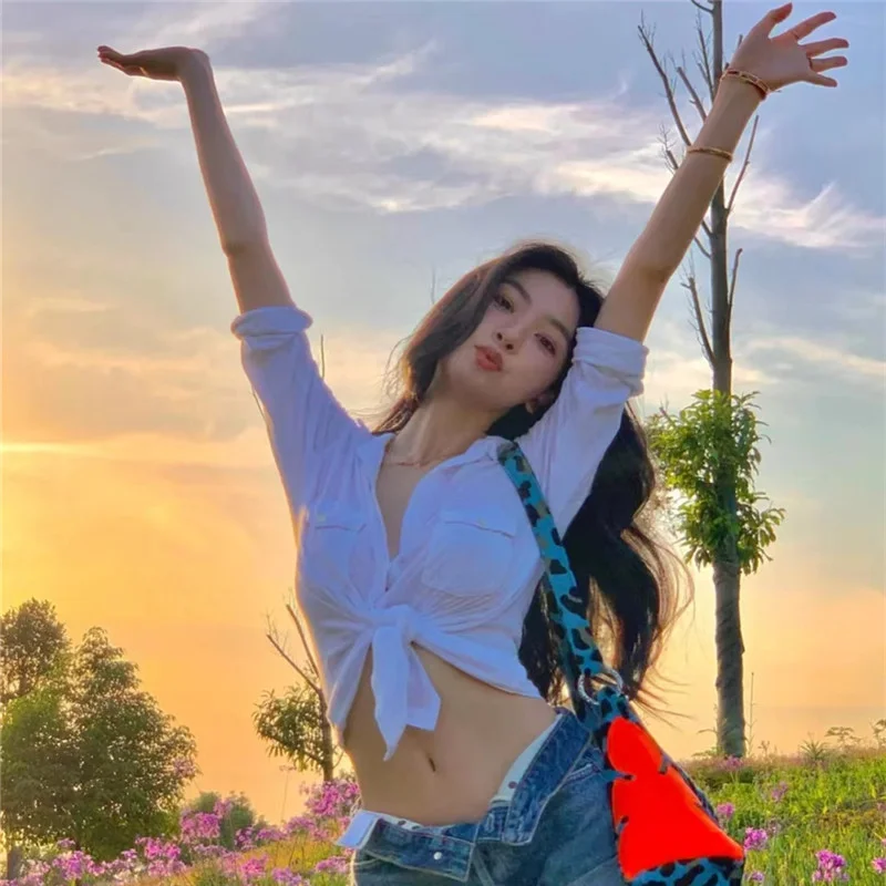 Uveng Uveng Summer And Autumn Hot Style Women's Wear College Style Sweet Lapel Single Breasted Cardigan Slim Korean Version Shirt Female