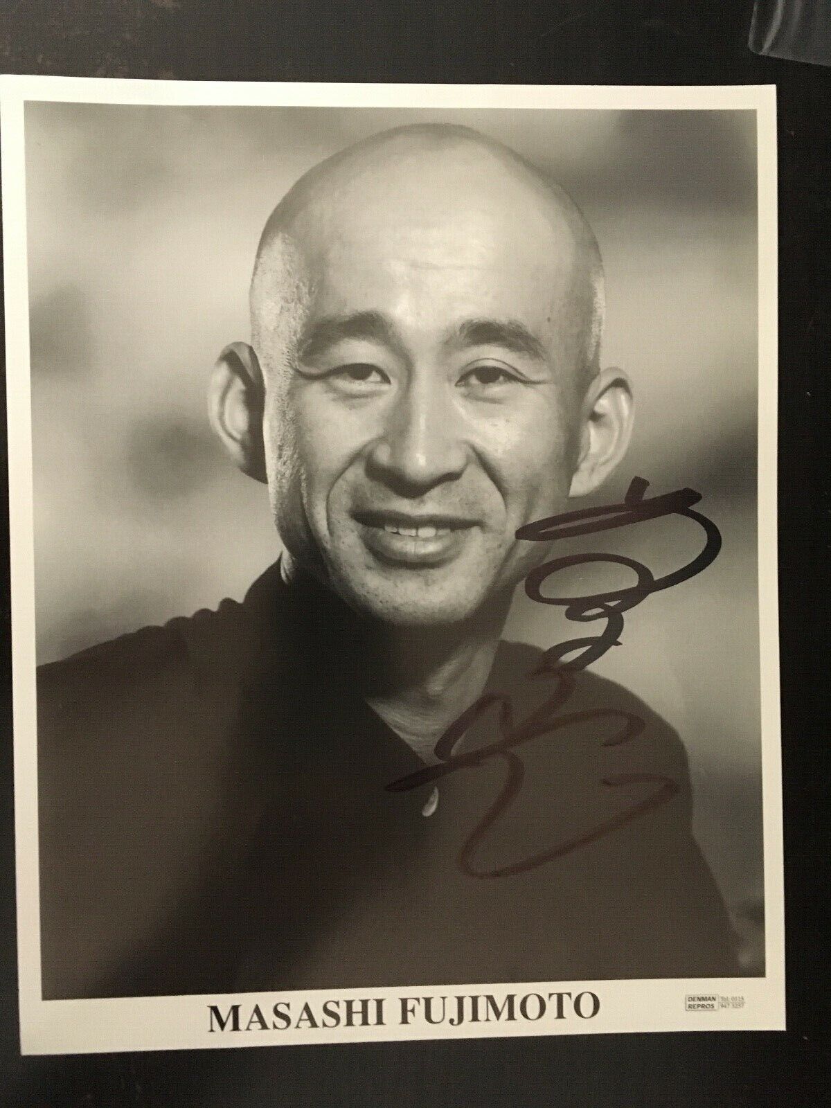 MASASHI FUJIMOTO - ENTERTAINER & TV PRESENTER - EXCELLENT SIGNED Photo Poster painting