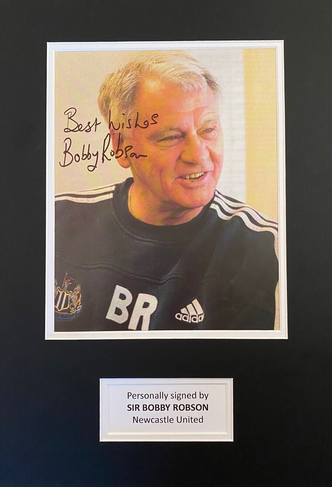 Sir Bobby Robson Genuine Hand Signed Newcastle United 16x12 Mount Display