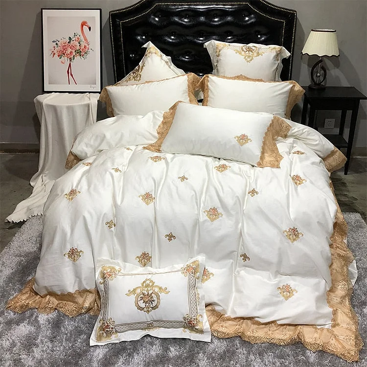 Cushy Spot Luxury Bedding Set