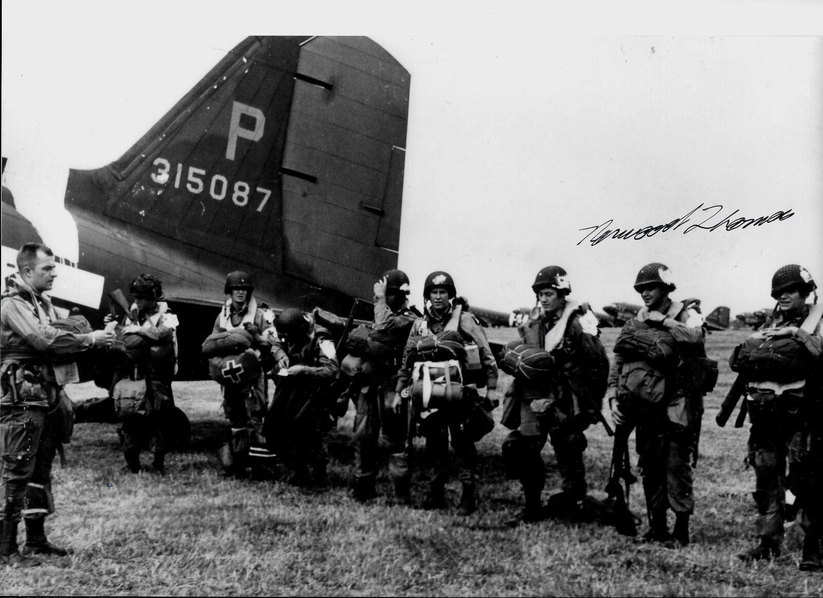 NORWOOD THOMAS 101ST AIRBORNE 501 PIR D-DAY,MARKET GARDEN RARE SIGNED Photo Poster painting