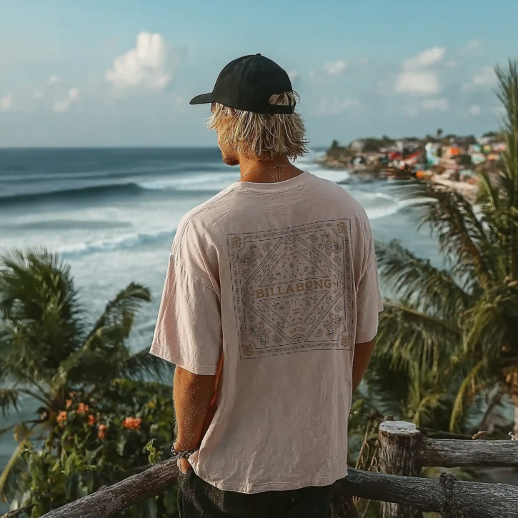  Casual Graphic T-Shirt for Beach and Travel Adventures