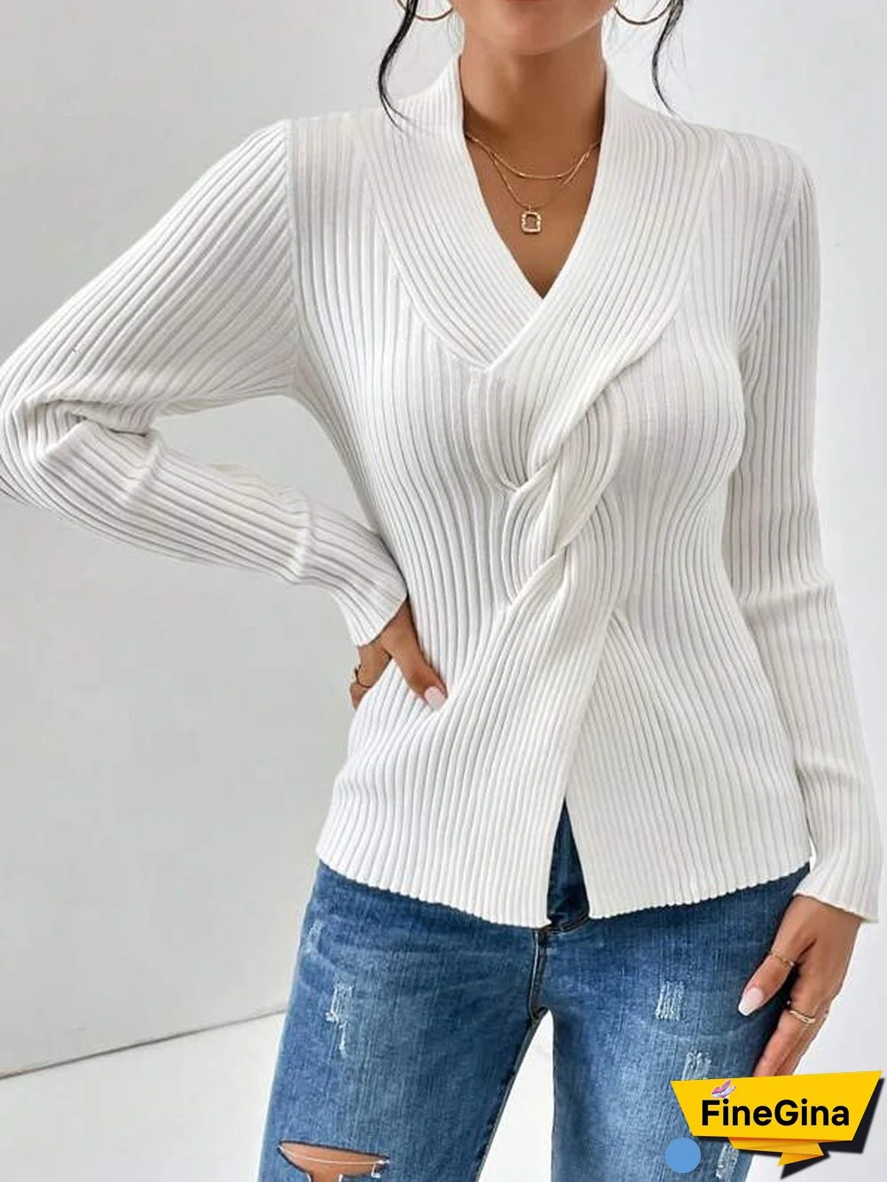White Plain V-Neck Long Sleeve Sweater