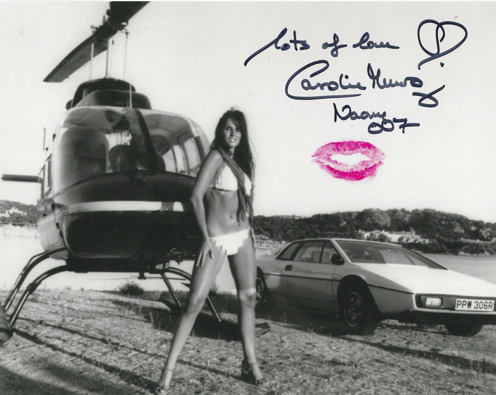 CAROLINE MUNRO SIGNED & KISSED 007 JAMES BOND 8x10 Photo Poster painting 7 UACC AUTOGRAPH