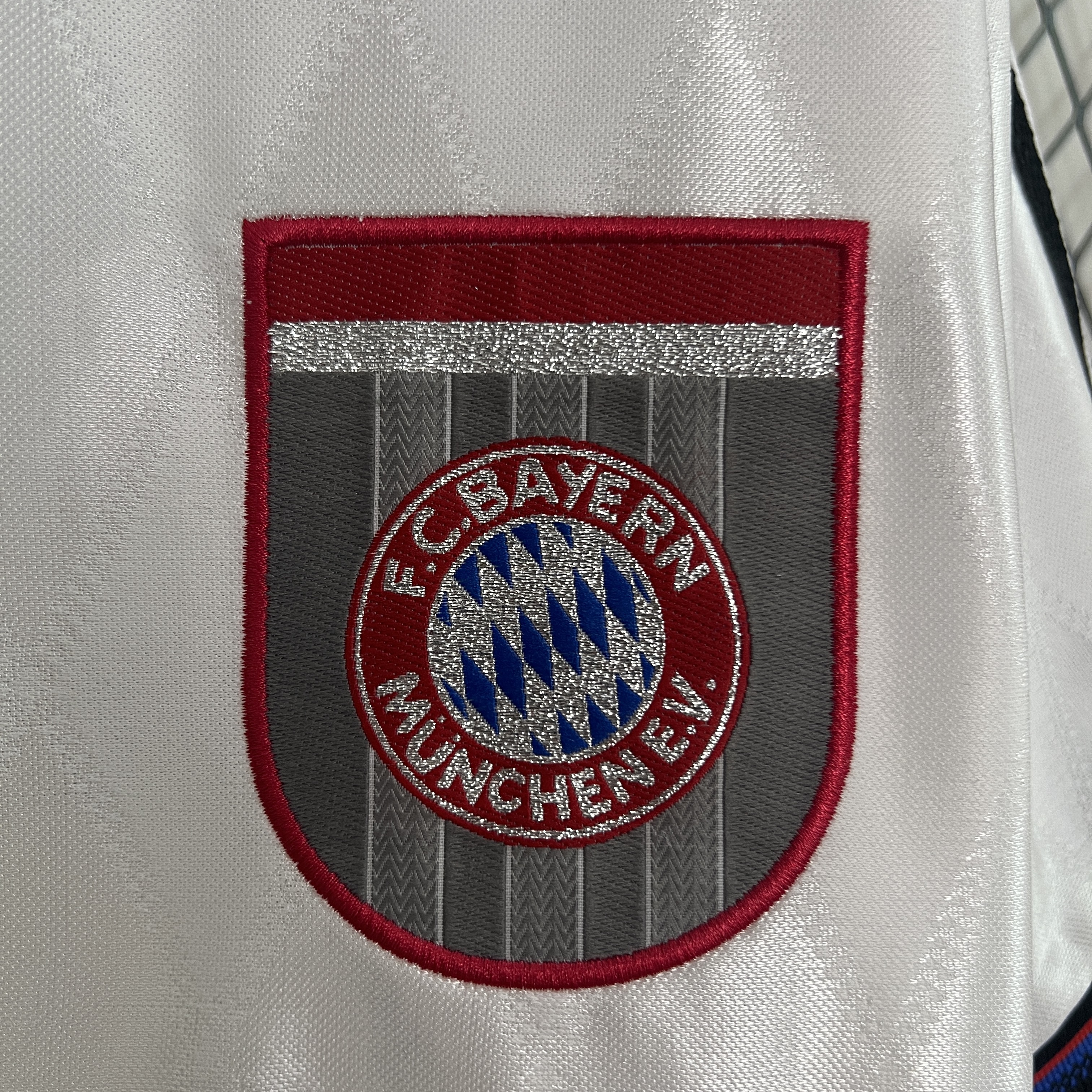Retro Bayern Munich 1996/1998 Away Football Shirt Thai Quality