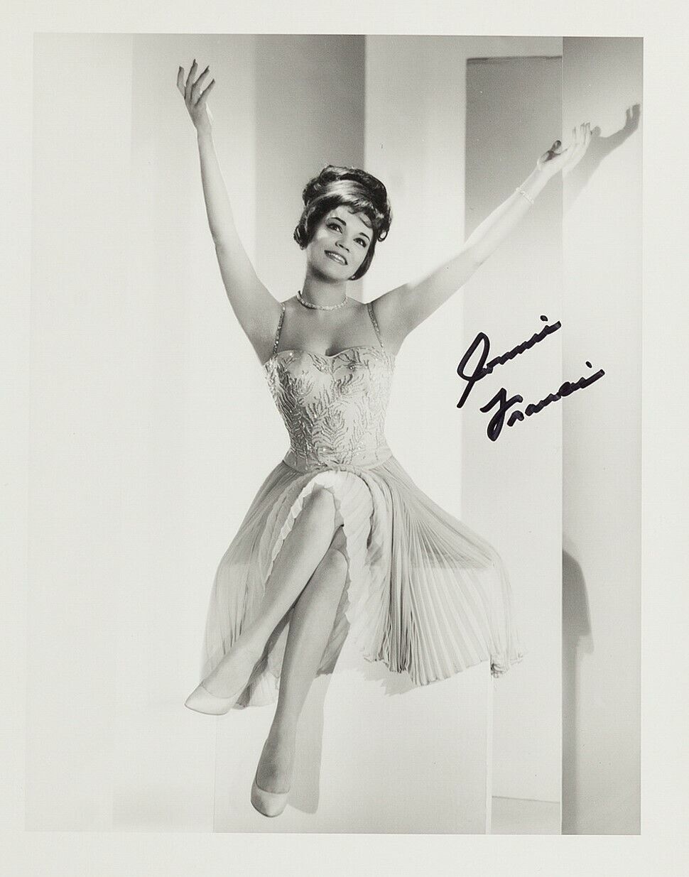 CONNIE FRANCIS Signed Photo Poster paintinggraph - Film & TV Actress & Singer - Preprint