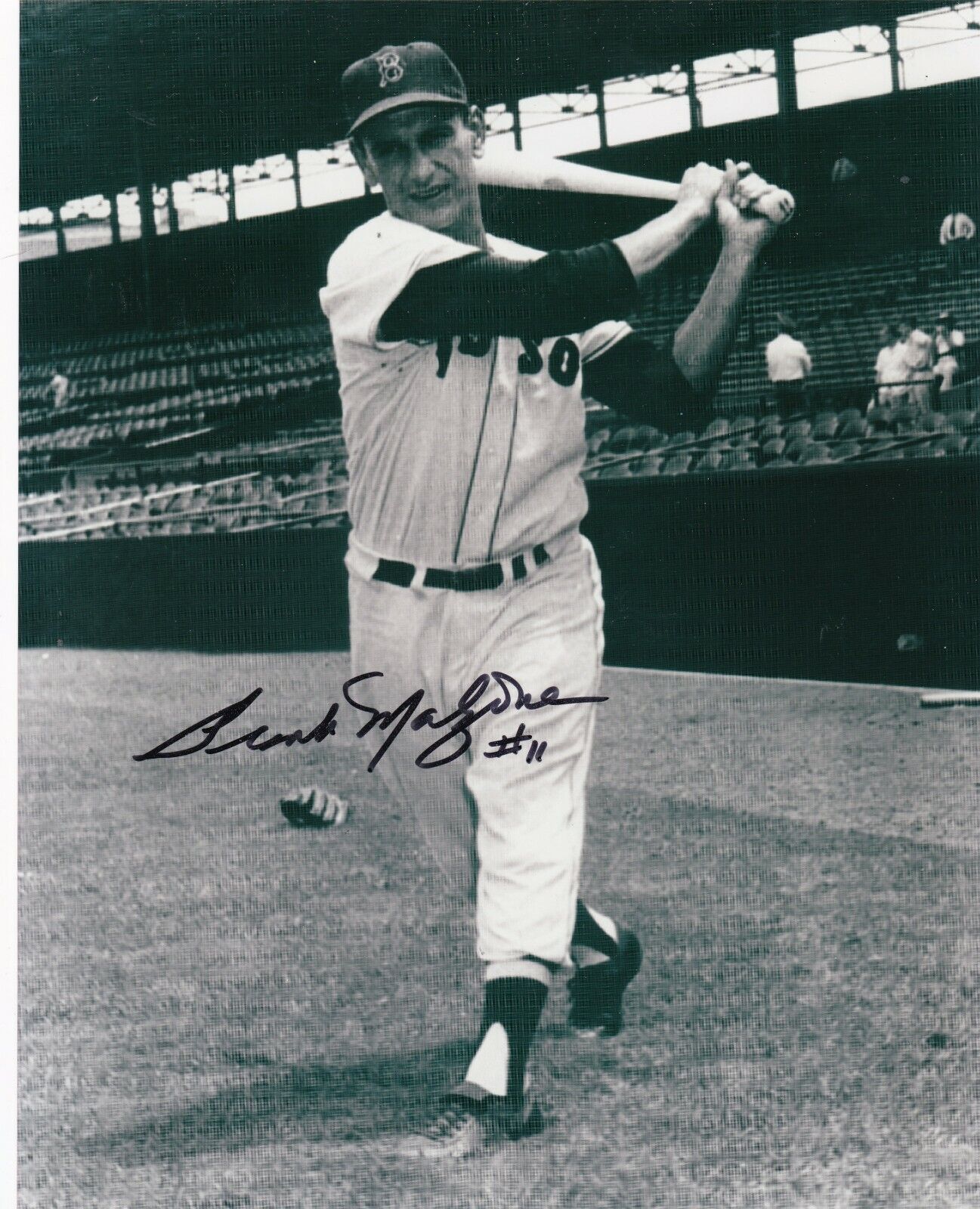 FRANK MALZONE BOSTON RED SOX ACTION SIGNED 8x10