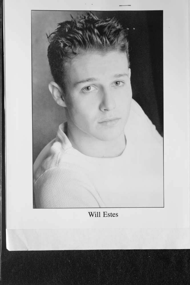 Will Estes - 8x10 Headshot Photo Poster painting with Resume - kelly Kelly