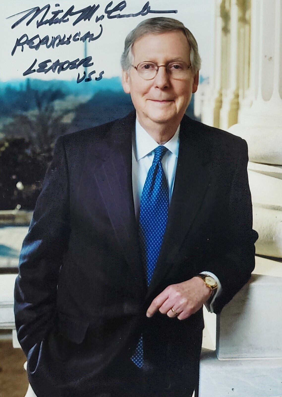 Mitch McConnell Hand Signed Autograph Photo Poster painting Republican Leader GOP Senator Trump