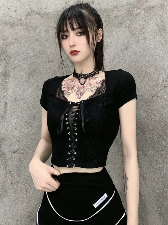 Women Black Gothic T-shirt Lace Up Short Sleeves Crop Top Novameme
