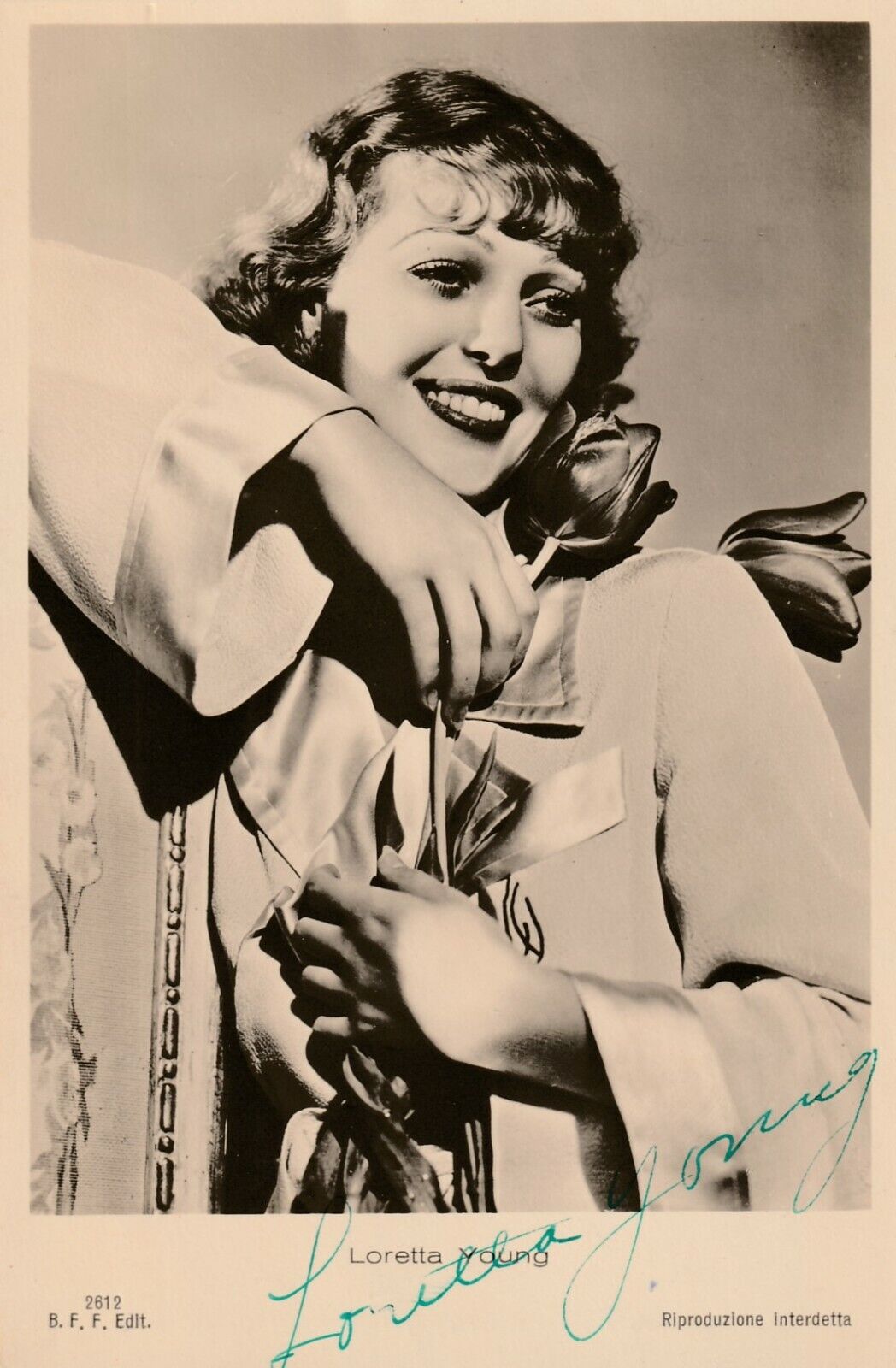 Oscar Winner & Huge Star LORETTA YOUNG ?2000 @ 87 SUPERB VINTAGE signed 3x5 pic