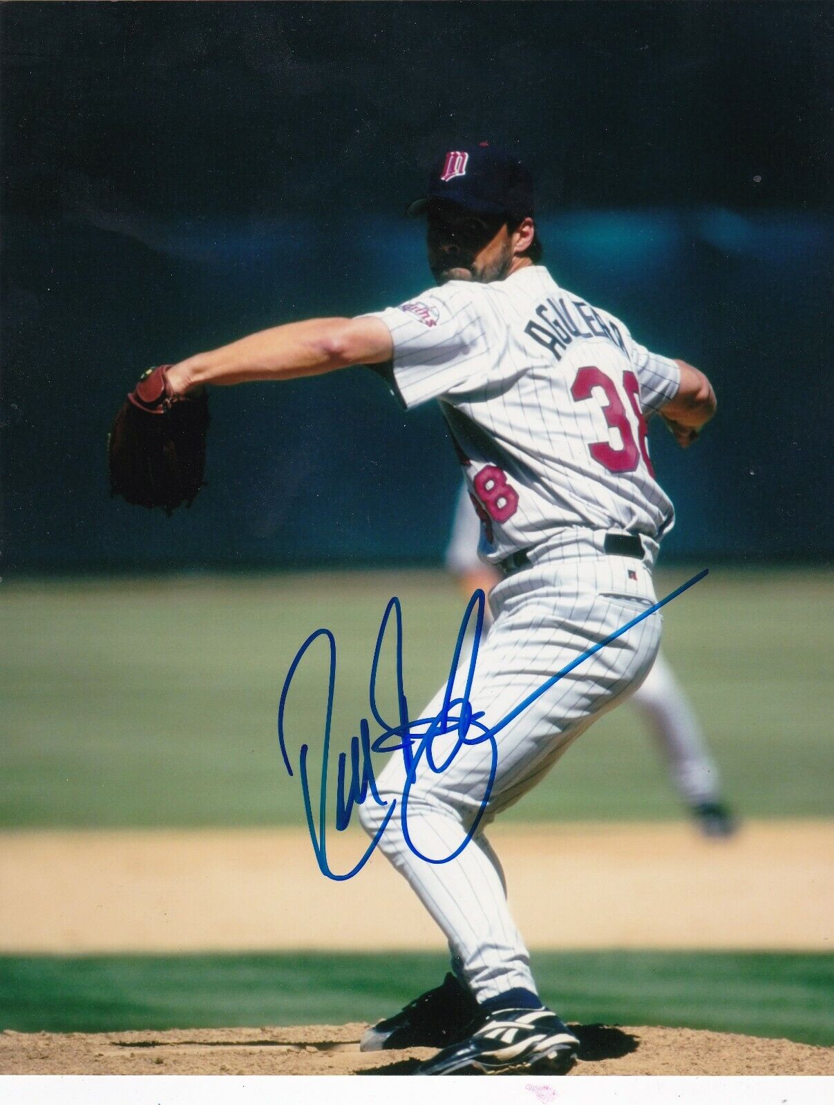 RICK AGUILERA MINNESOTA TWINS ACTION SIGNED 8x10