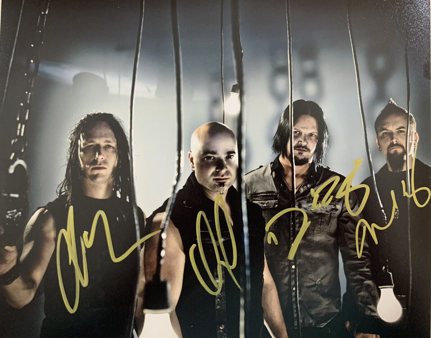 DISTURBED FULL BAND HAND SIGNED 8x10 Photo Poster painting AUTOGRAPHED RARE AUTHENTIC