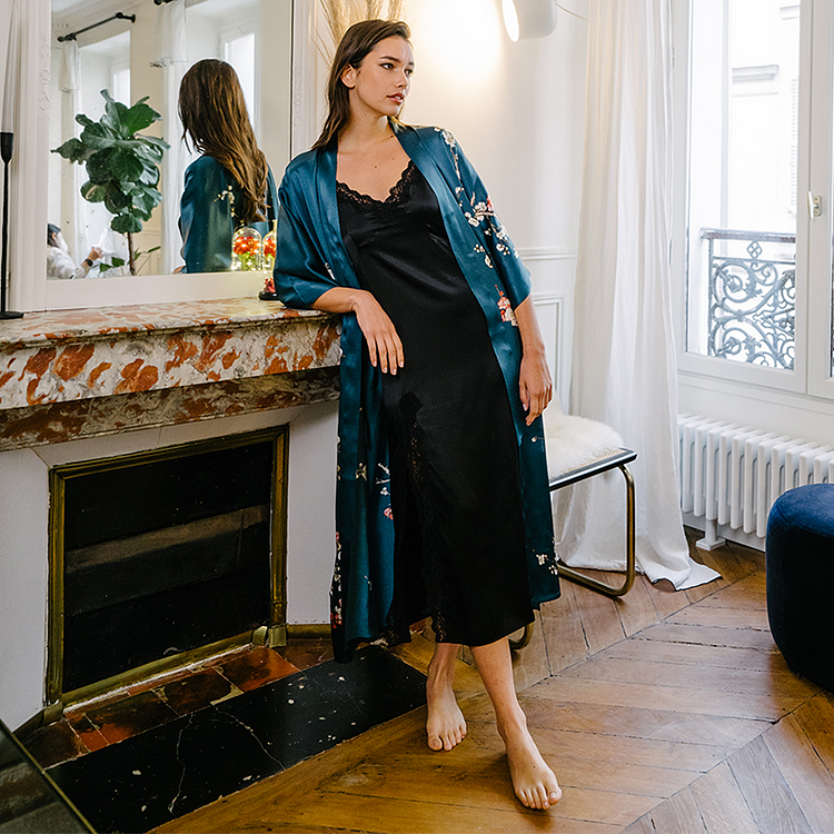 22 Momme Peacock Blue Elegant Women's Silk Kimono Robe-Chouchouhome