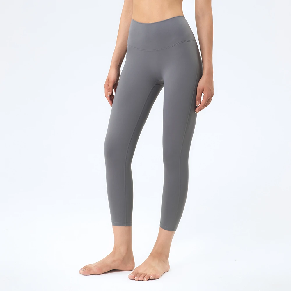 Hergymclothing capri running pants with pockets