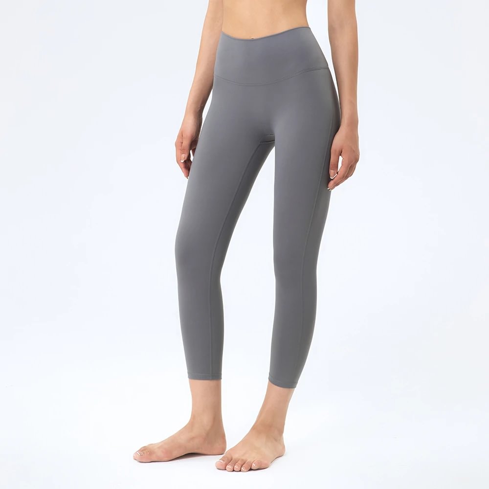 Hergymclothing capri running pants with pockets