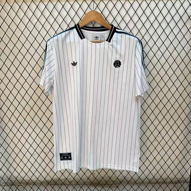 2025-26 Newcastle United Retro Jersey - Fan Edition