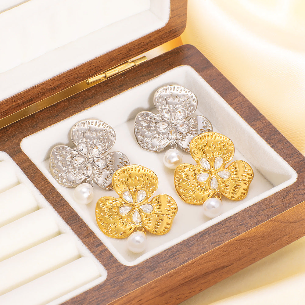 Stainless Steel French Retro Palace Style Clover Earrings Versatile Diamond Pearl Flower Earrings For Women