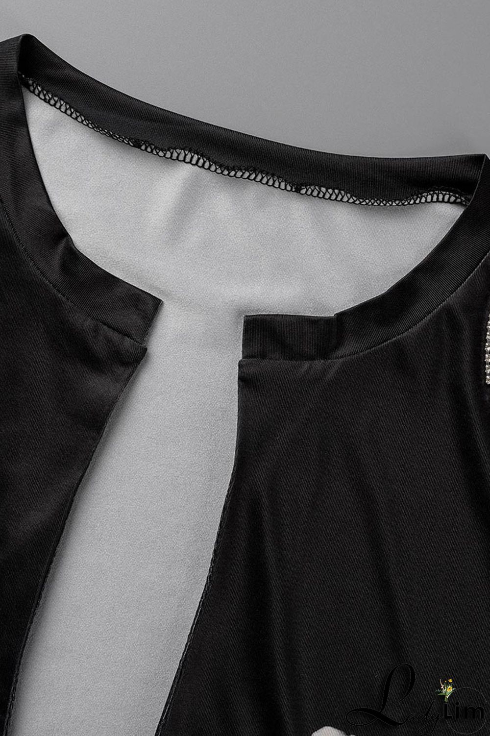 Brown Fashion Casual Print Tassel Patchwork V Neck T-Shirts