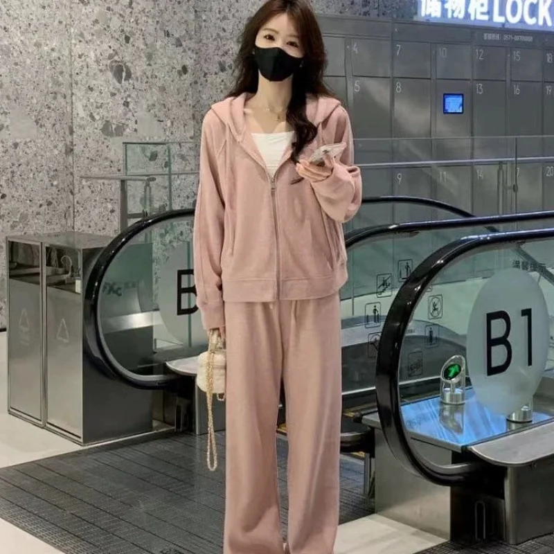 Toloer Toloer Sports Hoodie Suit Female 2024 Spring And Autumn New Small Hooded Short Coat Wide Leg Pants Two Sets-Outfit Ideas