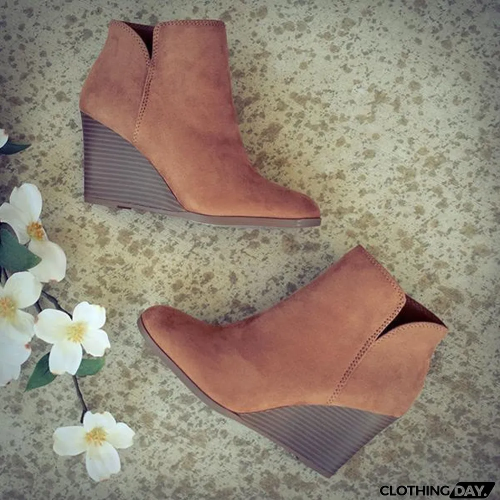 Side Slit Wedge Booties