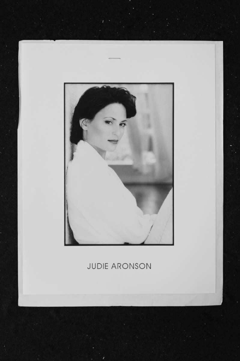 Judie Aronson - 8x10 Headshot Photo Poster painting w/ Resume - Silk Stalkings