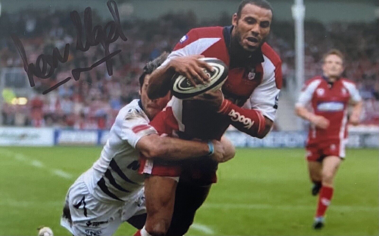 Leon Lloyd Genuine Hand Signed Gloucester 6X4 Photo Poster painting