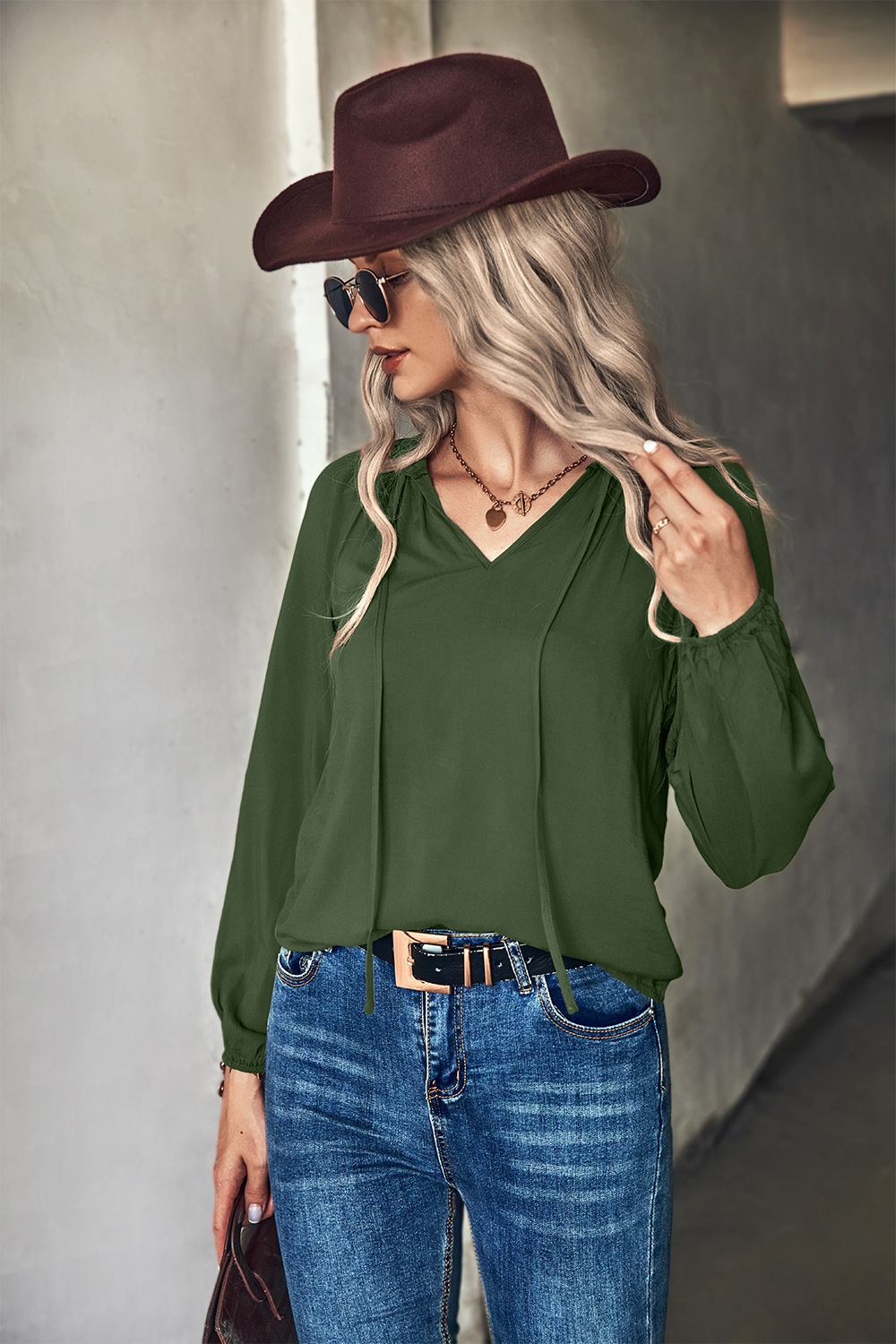 Mature Women Autumn And Winter New Hot Sale Pure Color Hot Temperament V-neck Long Sleeve Top