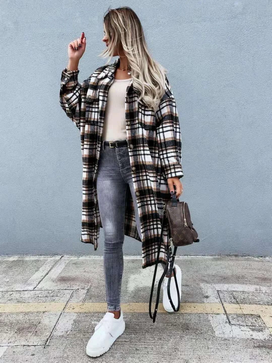 Woman Lengthened Plaid Shirt Jacket