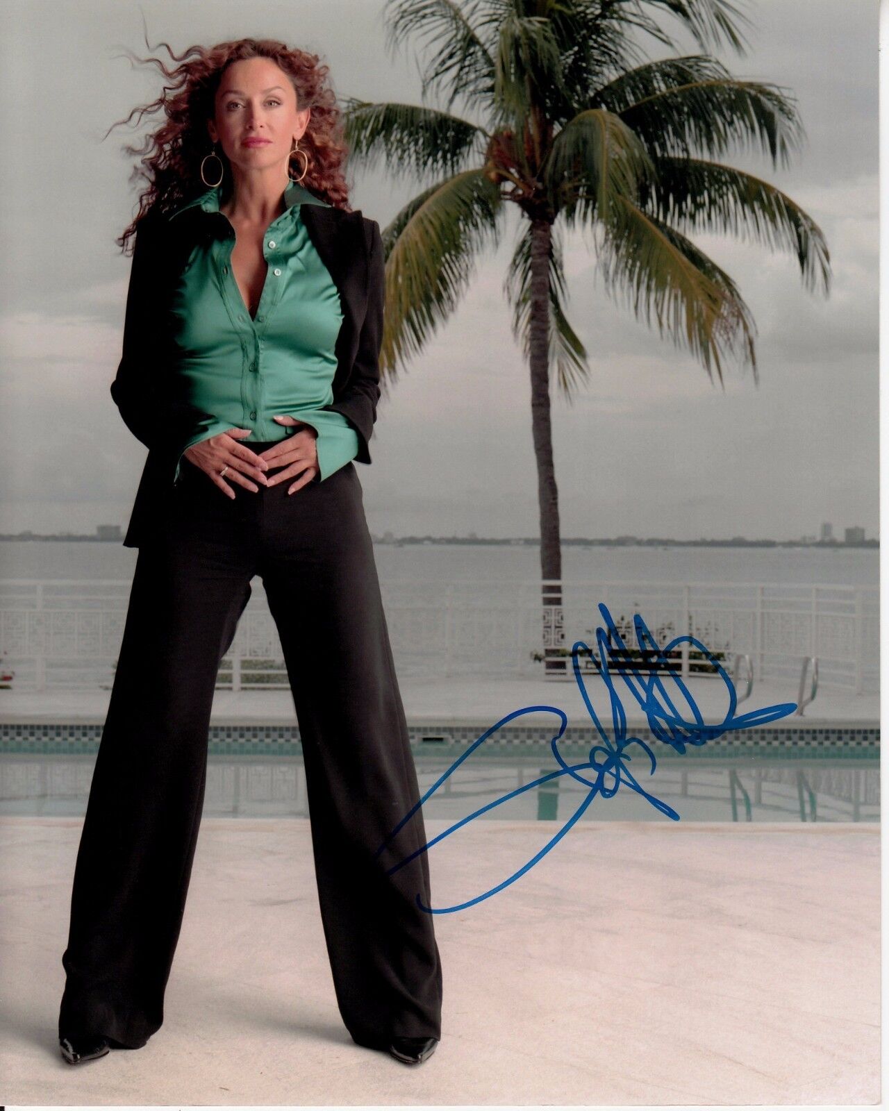 SOFIA MILOS hand-signed CSI MIAMI 8x10 uacc rd coa SEXY CLOSEUP AT BISCAYNE BAY