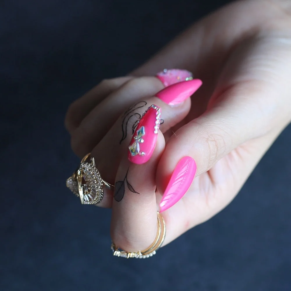 Fake Nail Tips Baby pink New fake nails ruby Rhinestone design Lovely with box Gifts for girlfriends False nails coffin-Nail Inspo