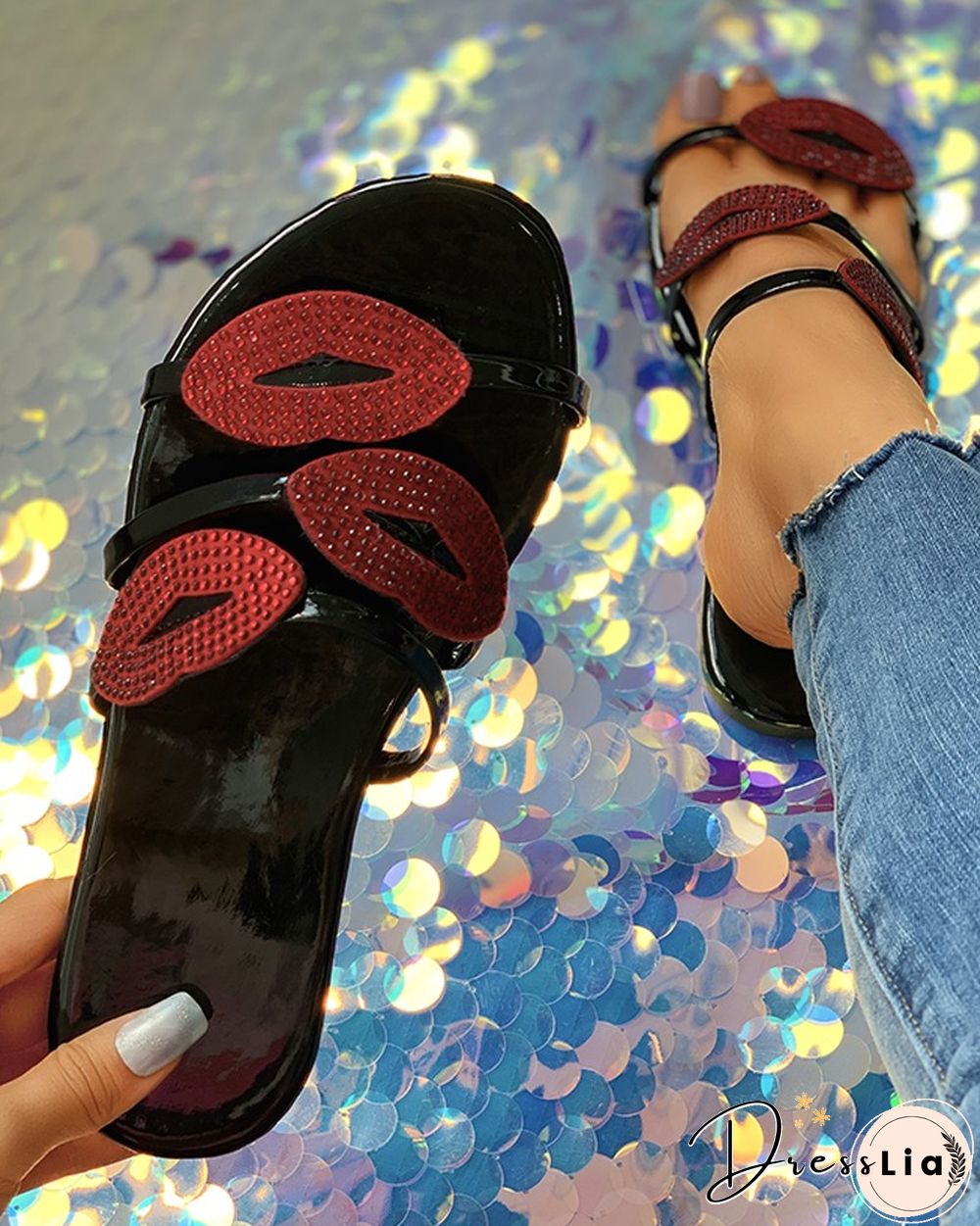 Lip Pattern Rhinestone Flat Sliders