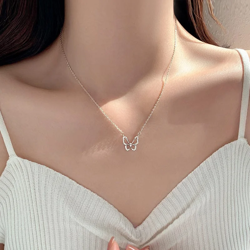 Sweet Hollowed-out Butterfly Necklace