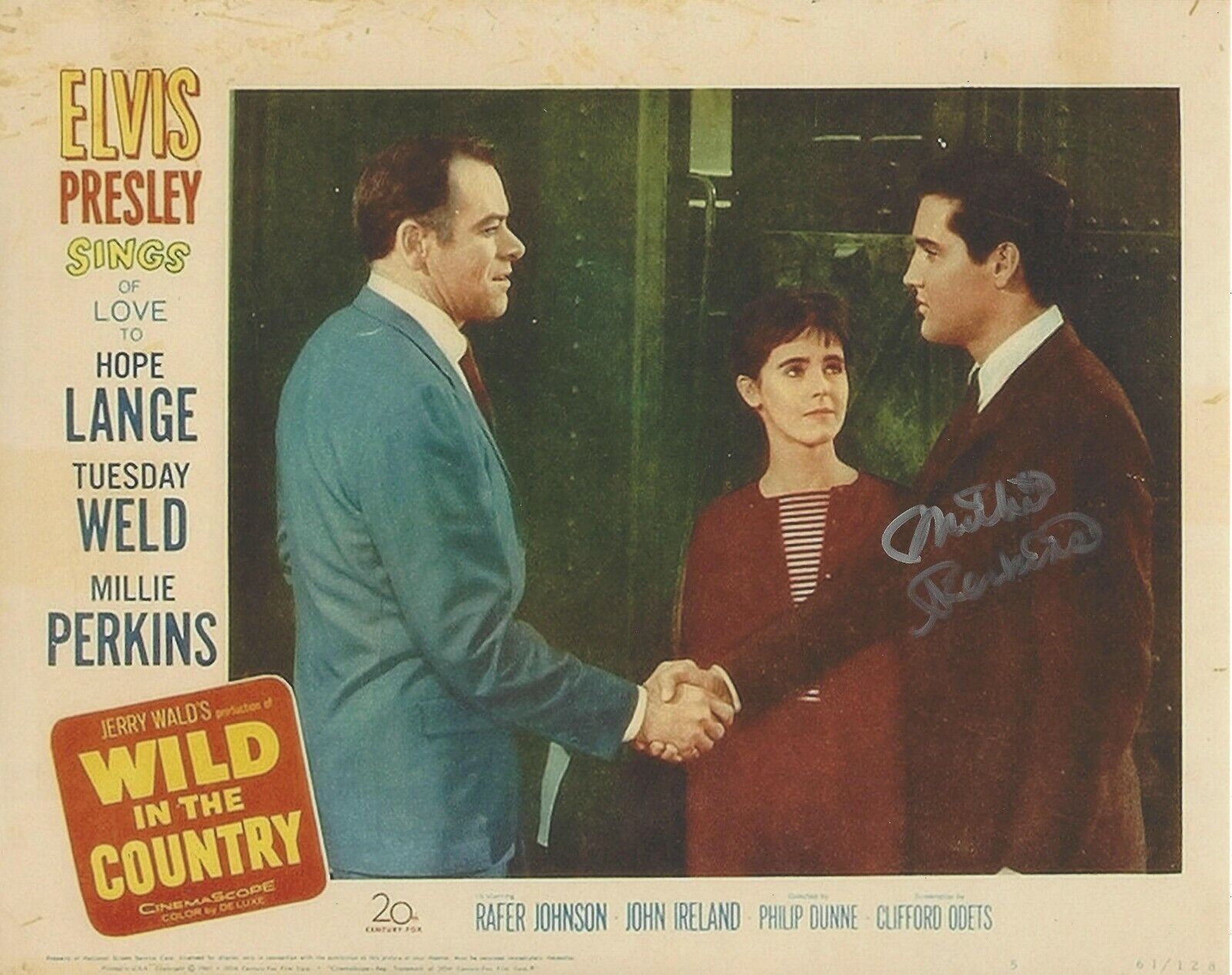 MILLIE PERKINS SIGNED WILD IN THE COUNTRY 8x10 Photo Poster painting 2 COA ACTRESS ELVIS PRESLEY