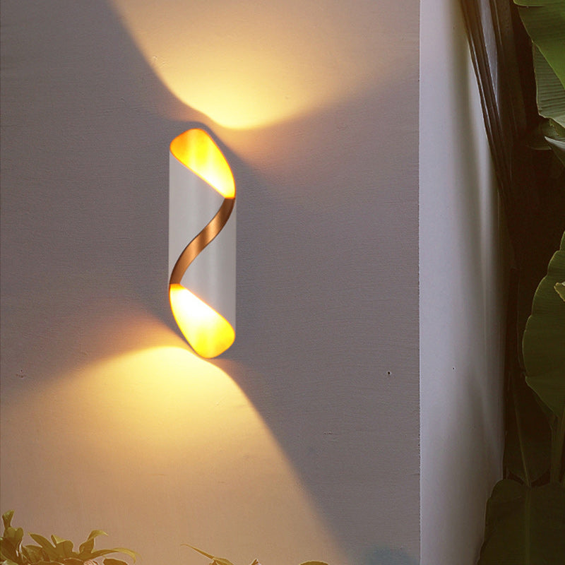 Modern Minimalist Curved PC Aluminum LED Wall Sconce Lamp For Outdoor